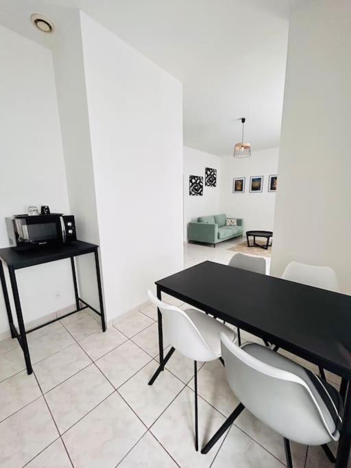 Montbéliard Appartement 1 Chambre Rue Faubourg De Besancon מראה חיצוני תמונה